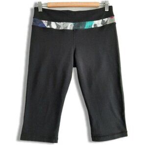 LULULEMON Athletic Crop Capri Leggings Black Sz 8 Flawed